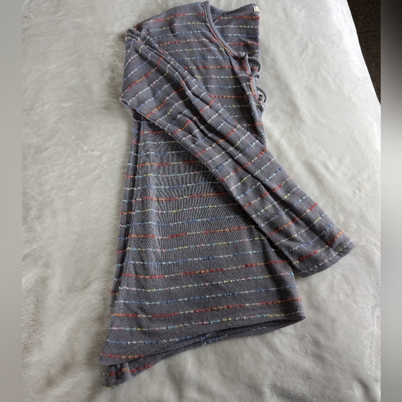 Threads for thought light coverup sweater - Picture 2 of 5